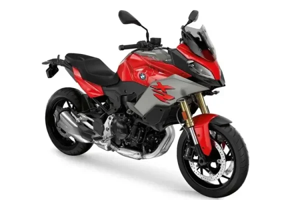BMW f900xr front